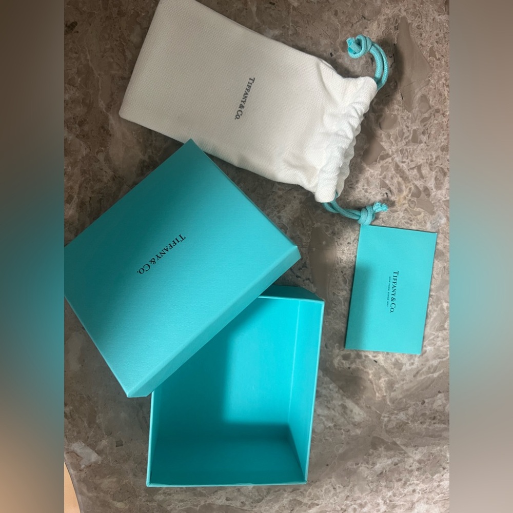 Tiffany empty box with bag and envelope